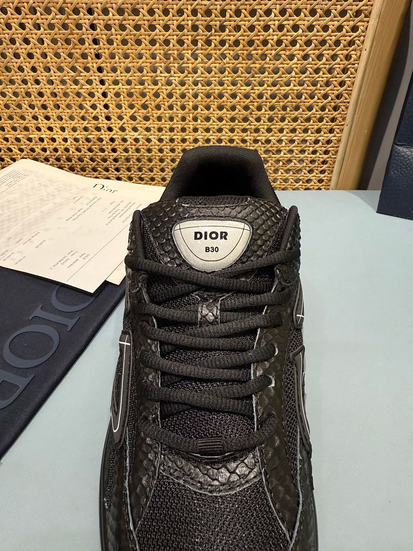DR B30 SNEAKER