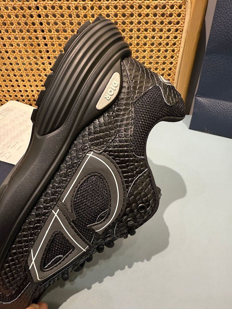 DR B30 SNEAKER