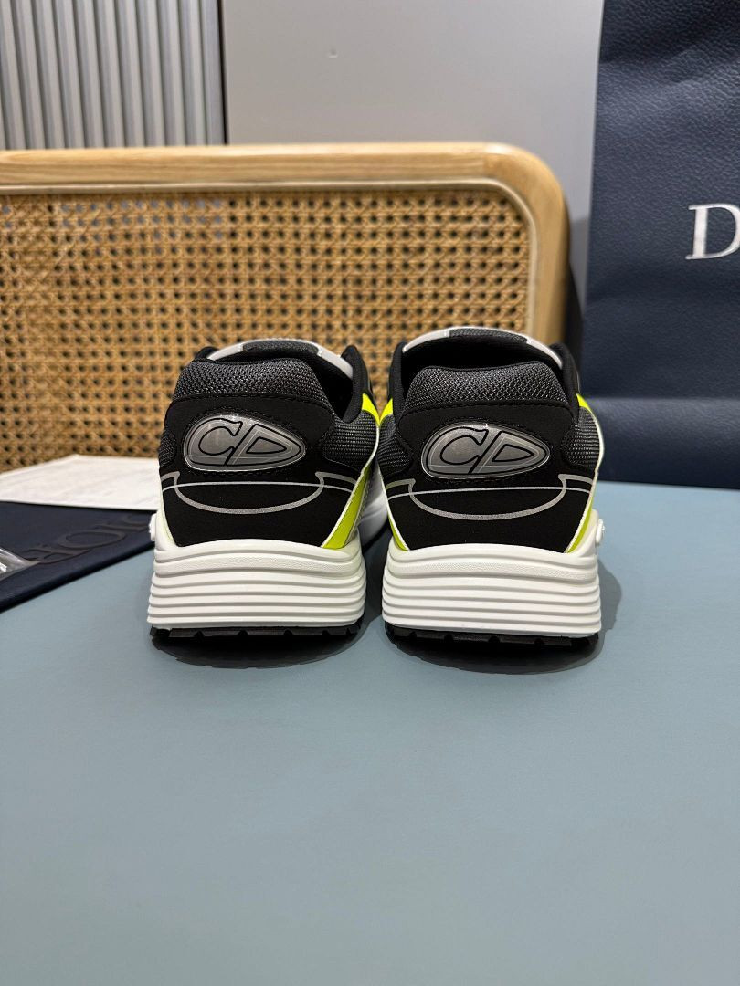 DR B30 SNEAKER