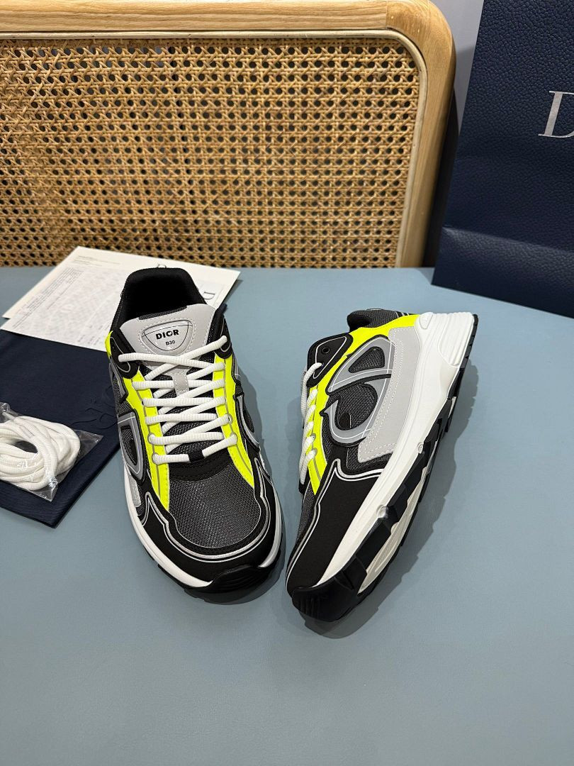 DR B30 SNEAKER