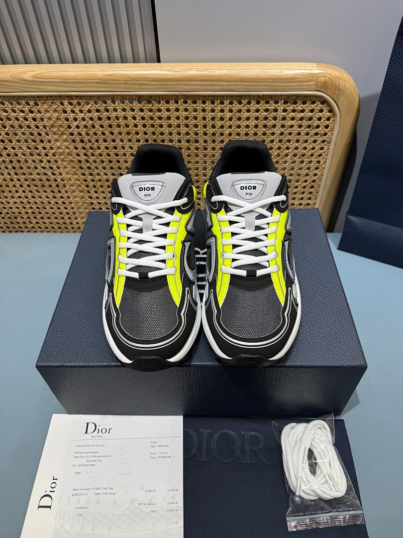 DR B30 SNEAKER