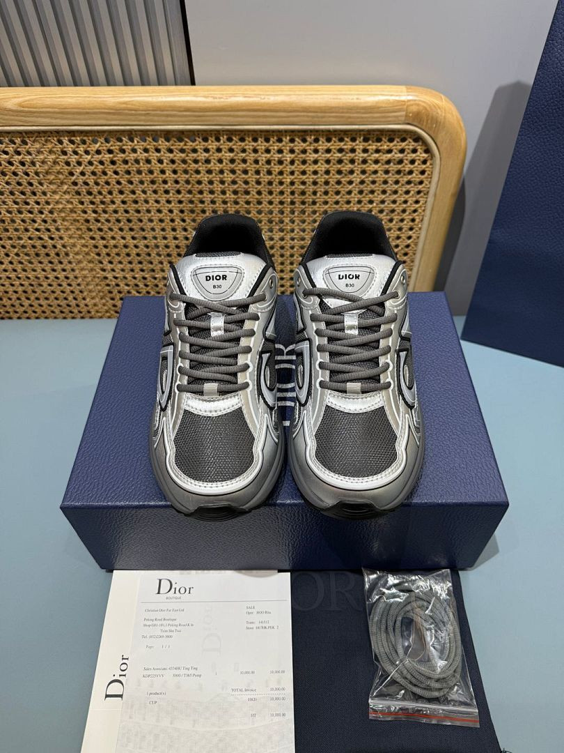 DR B30 SNEAKER