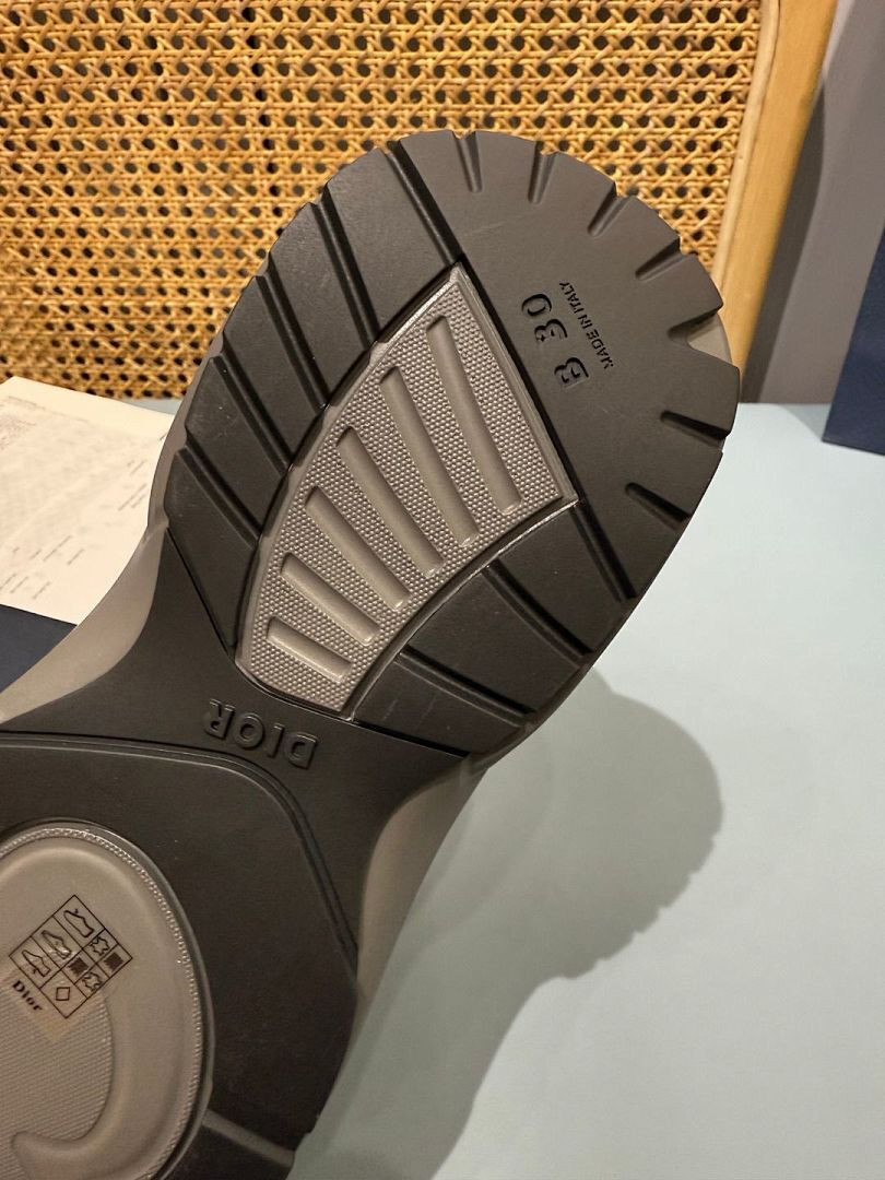 DR B30 SNEAKER