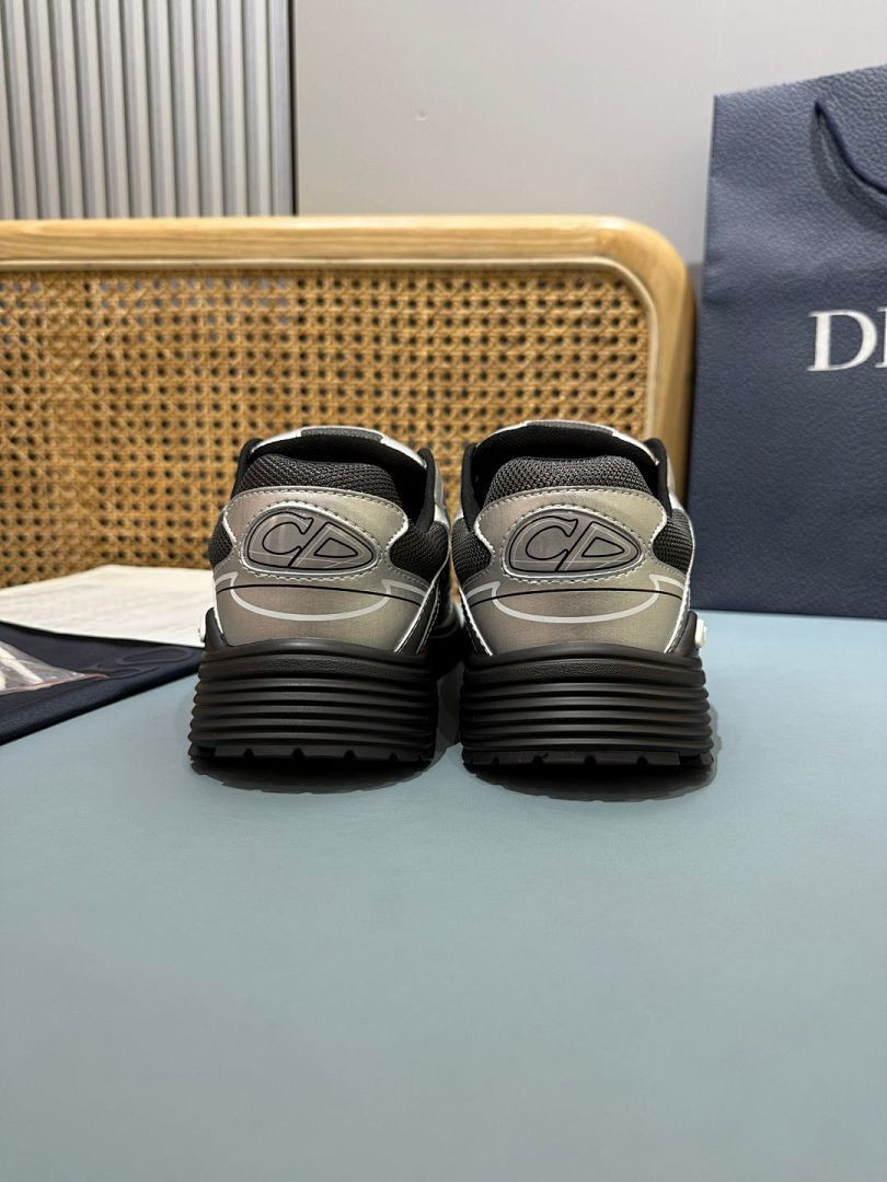 DR B30 SNEAKER