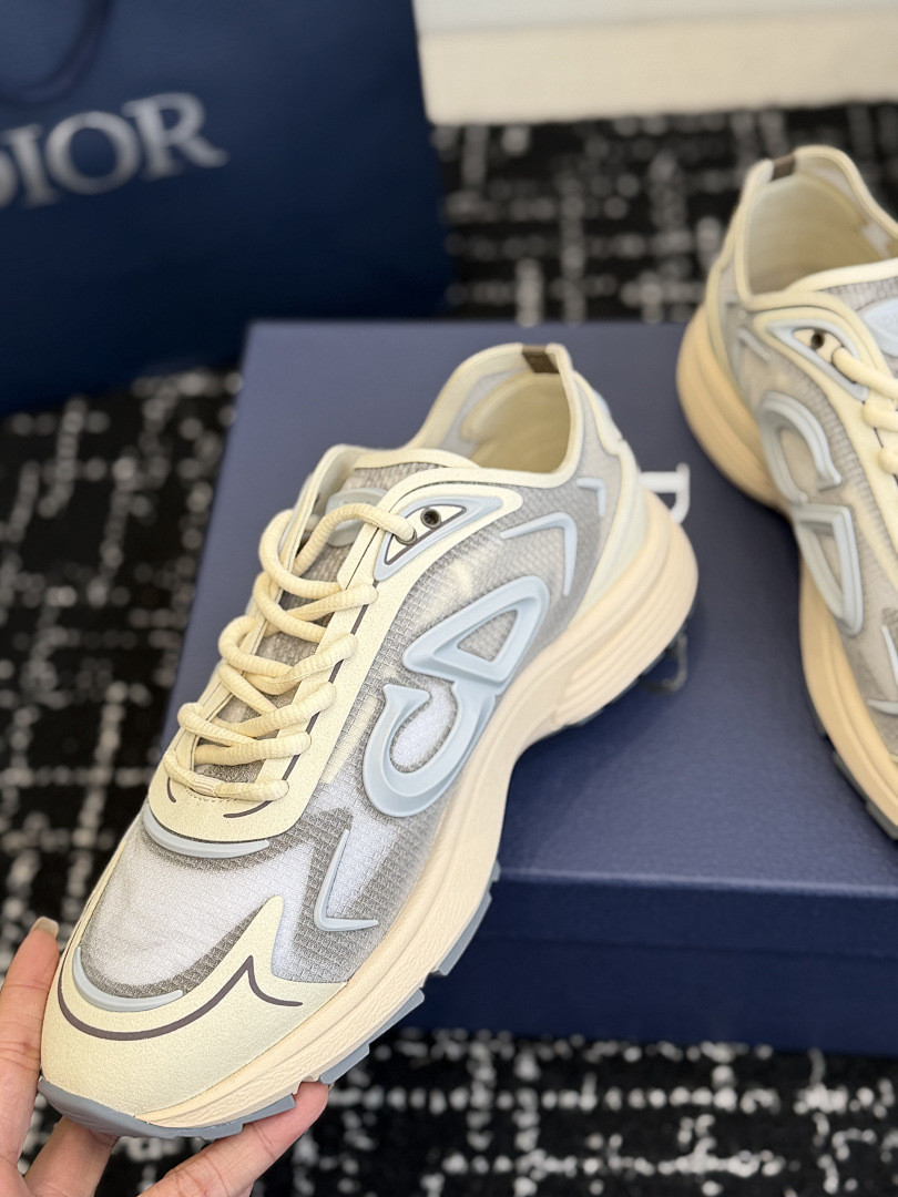 DR B30 SNEAKER