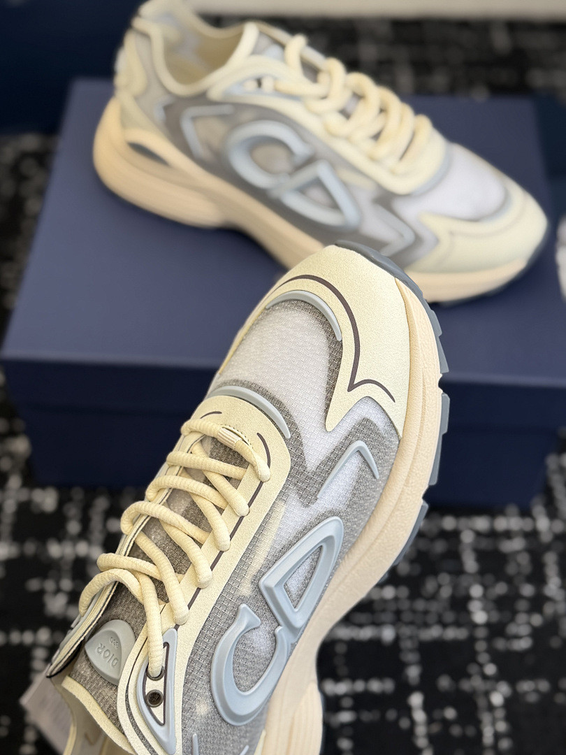 DR B30 SNEAKER