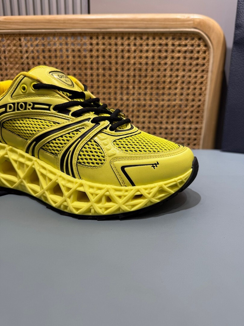 DR B35 NXXT sneaker
