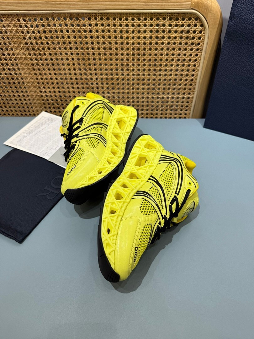 DR B35 NXXT sneaker