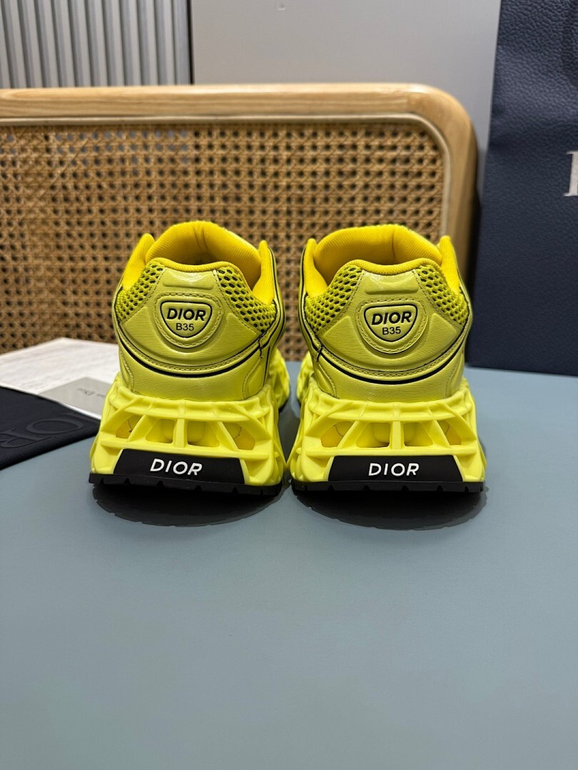 DR B35 NXXT sneaker
