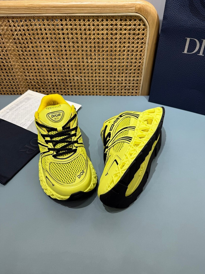 DR B35 NXXT sneaker