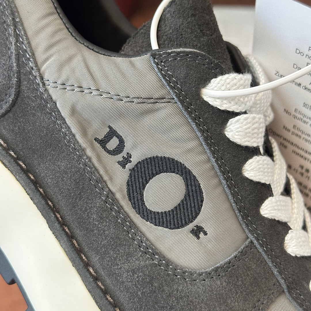 DR B30 SNEAKER