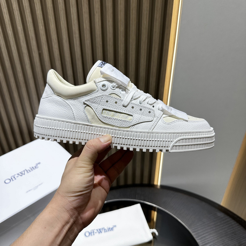 Off-White c/o Virgil Abloh