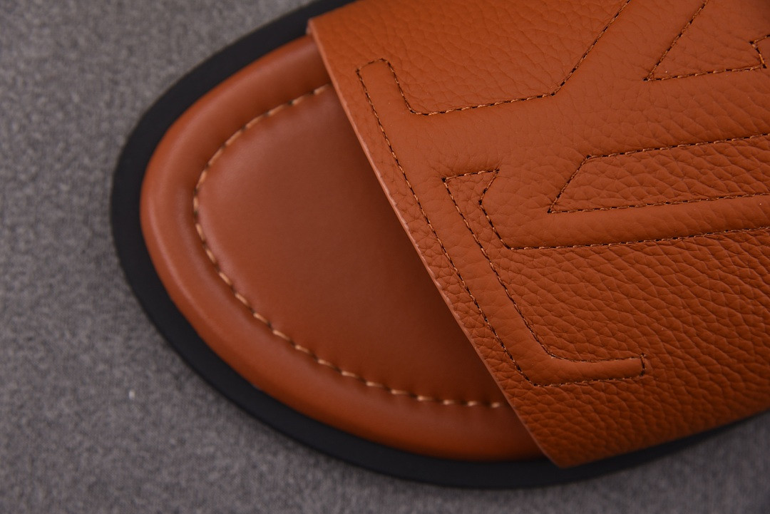 LOU1_TON SLIPPERS