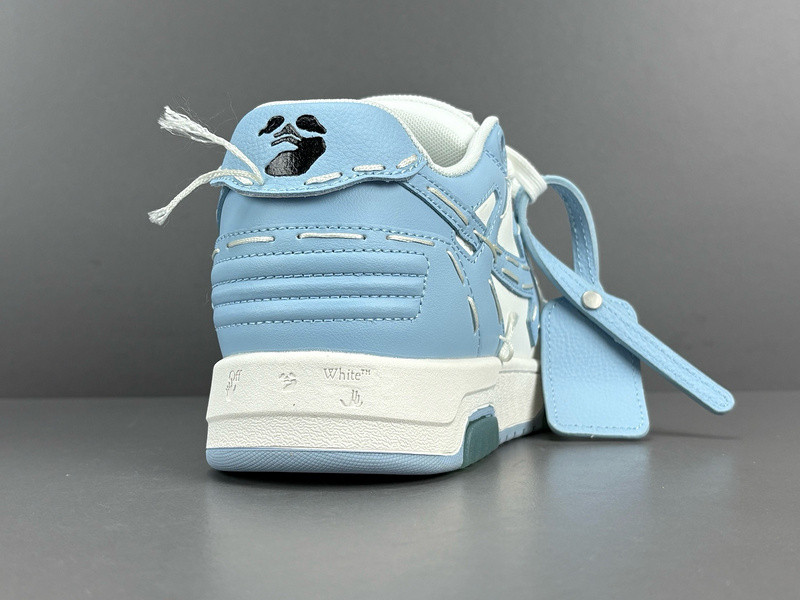 Off-White c/o Virgil Abloh