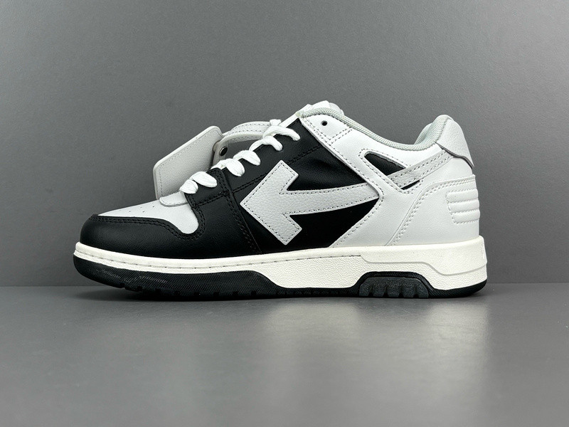 Off-White c/o Virgil Abloh
