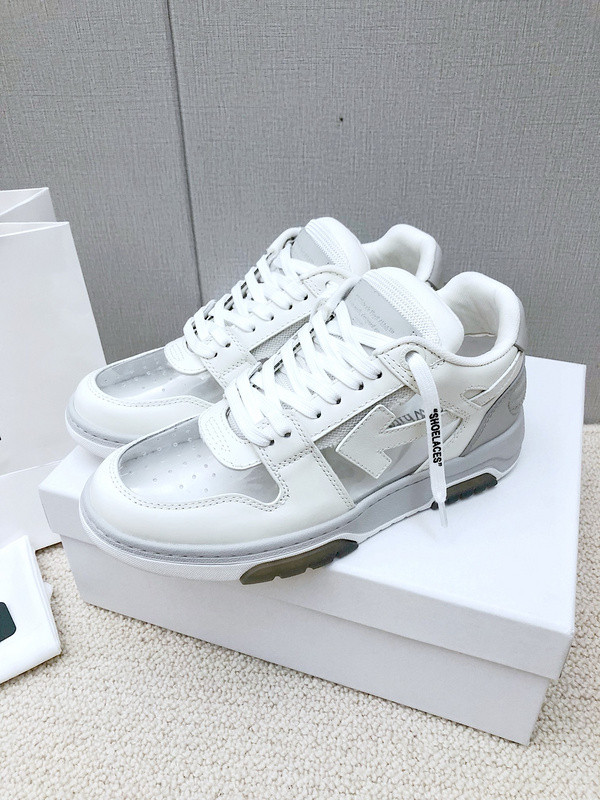 Off-White c/o Virgil Abloh