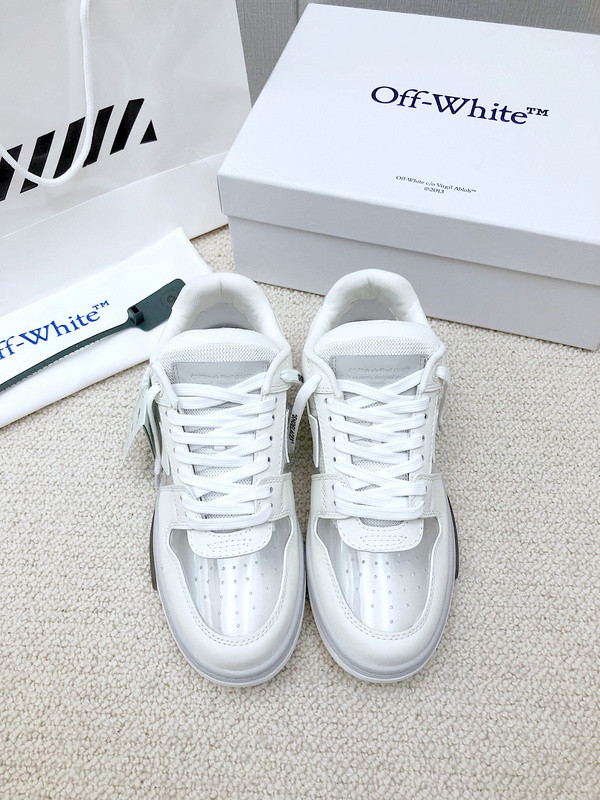 Off-White c/o Virgil Abloh