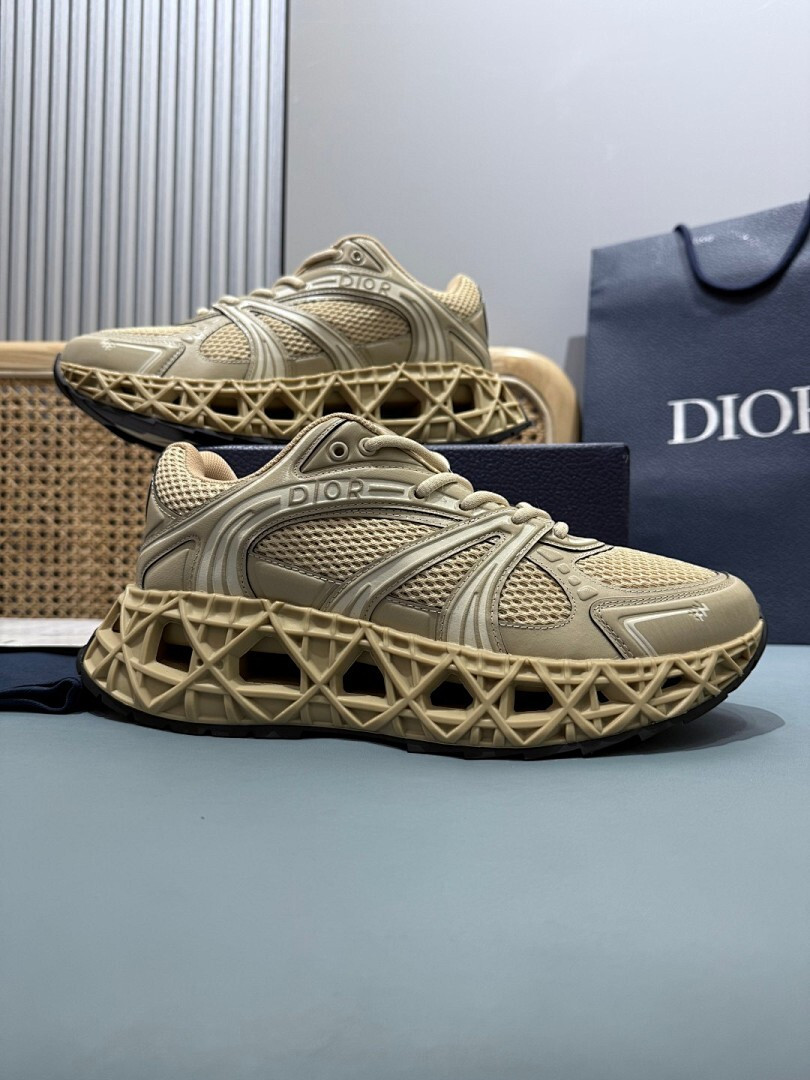 DR B35 NXXT sneaker