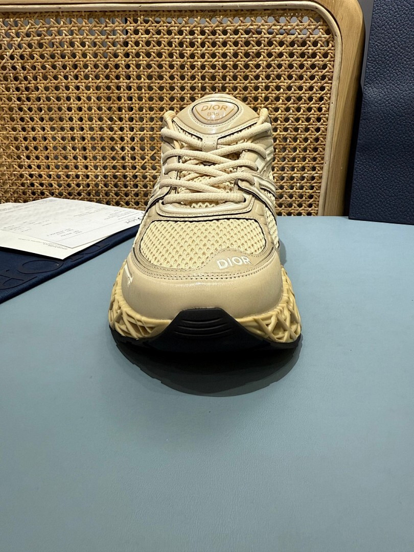 DR B35 NXXT sneaker
