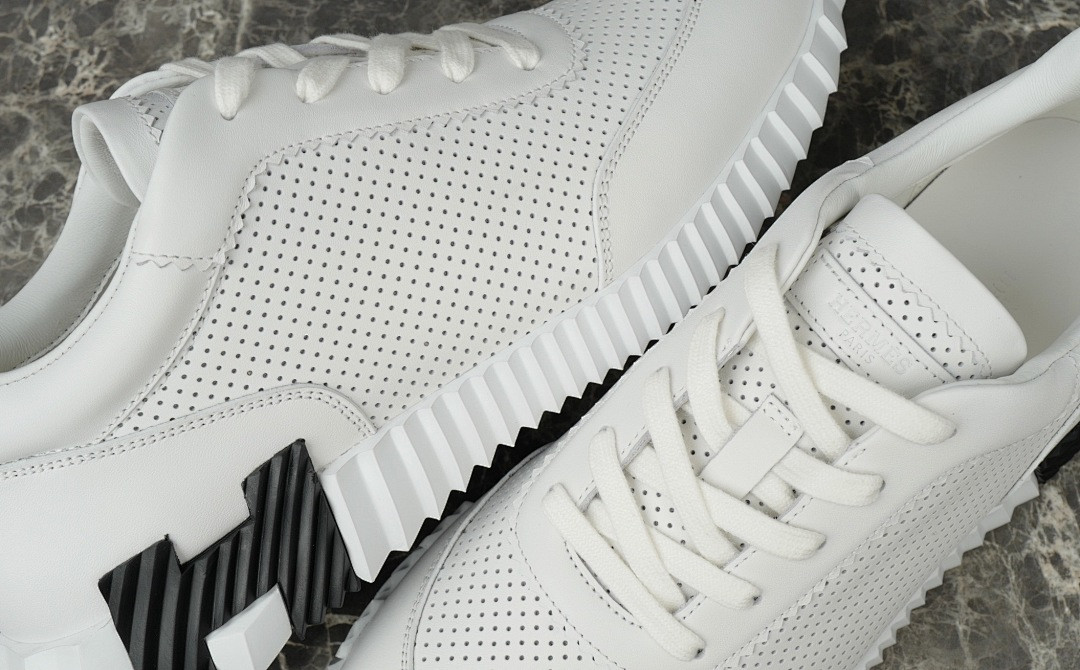 H*ER*MES SNEAKER
