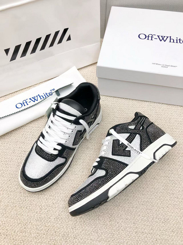 Off-White c/o Virgil Abloh