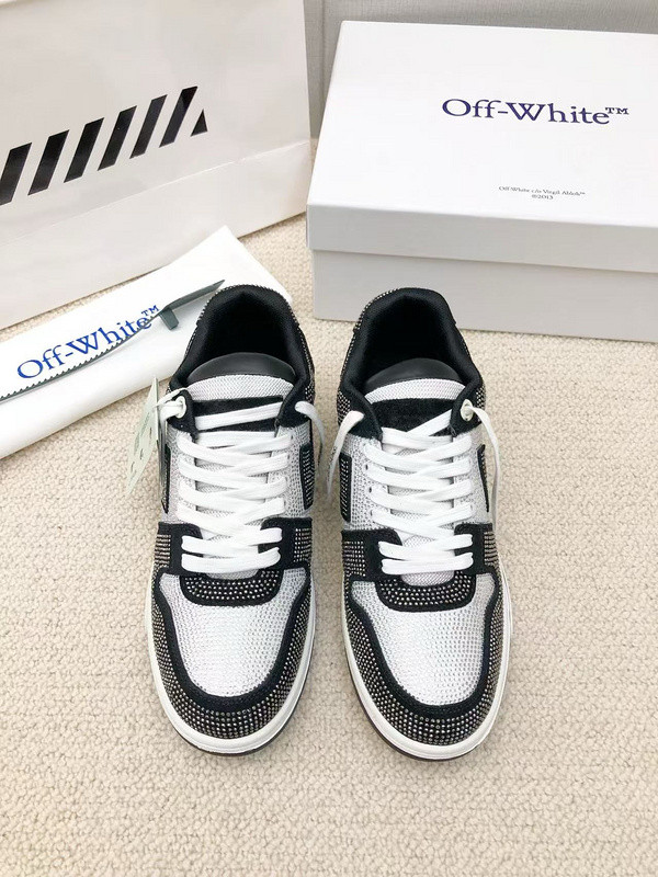 Off-White c/o Virgil Abloh