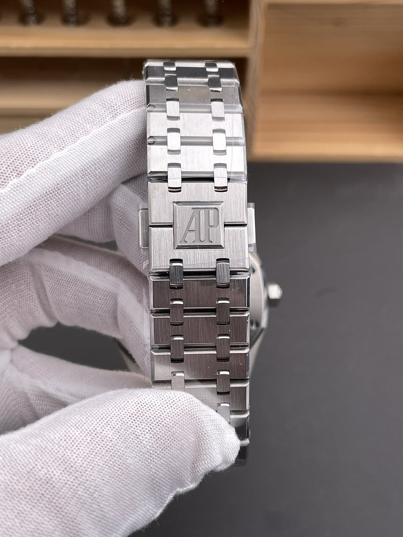 Audemars P1g*et Royal Oak