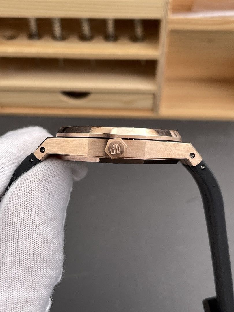 Audemars P1g*et Royal Oak