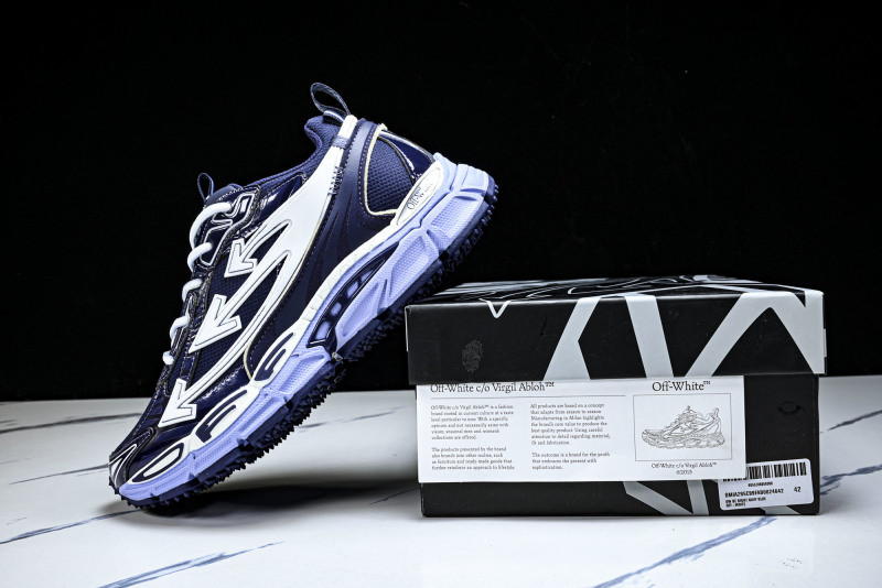 Off-White c/o Virgil Abloh