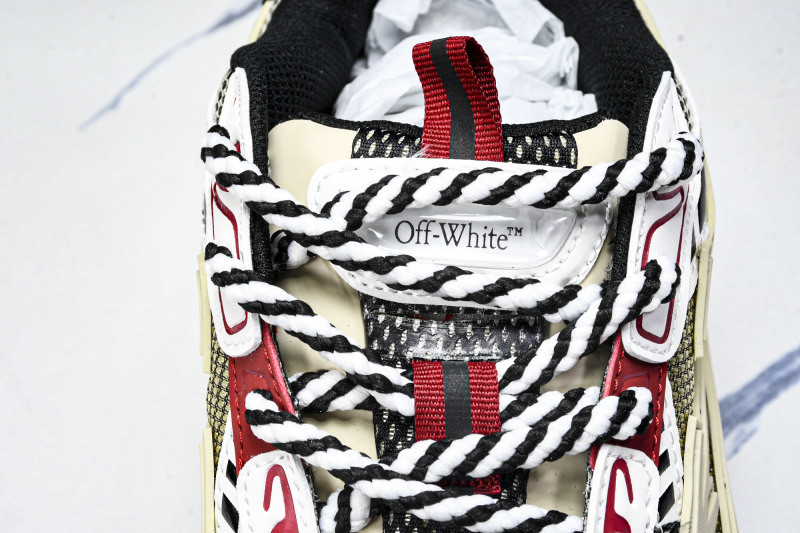 Off-White c/o Virgil Abloh