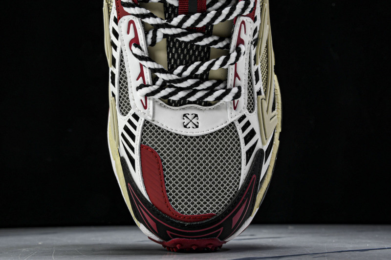 Off-White c/o Virgil Abloh