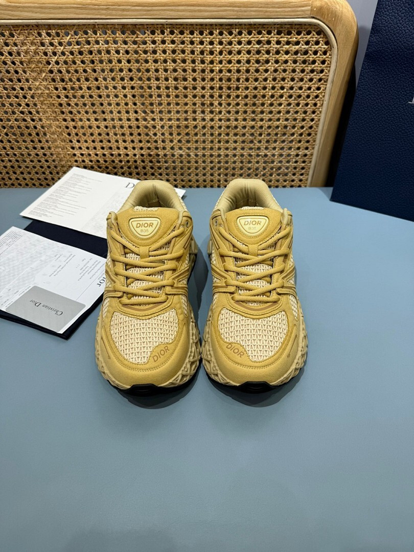 DR B35 NXXT sneaker