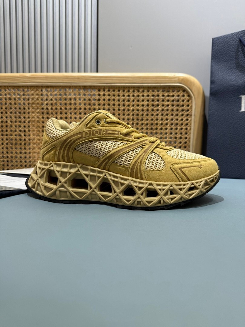 DR B35 NXXT sneaker
