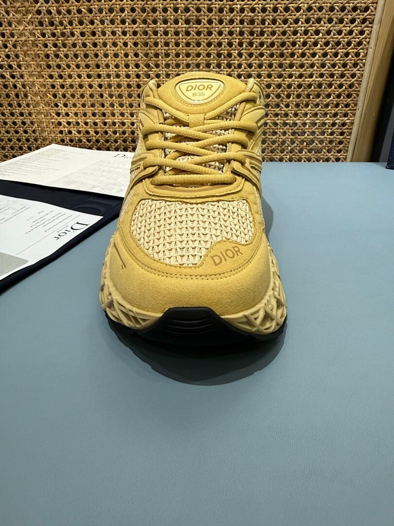 DR B35 NXXT sneaker