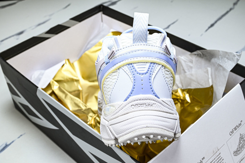 Off-White c/o Virgil Abloh