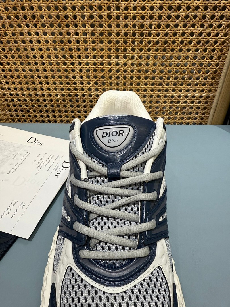 DR B35 NXXT sneaker