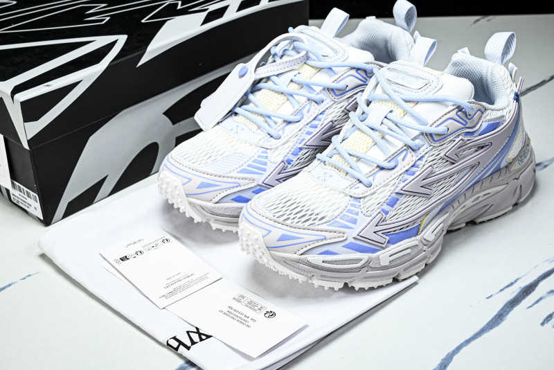 Off-White c/o Virgil Abloh