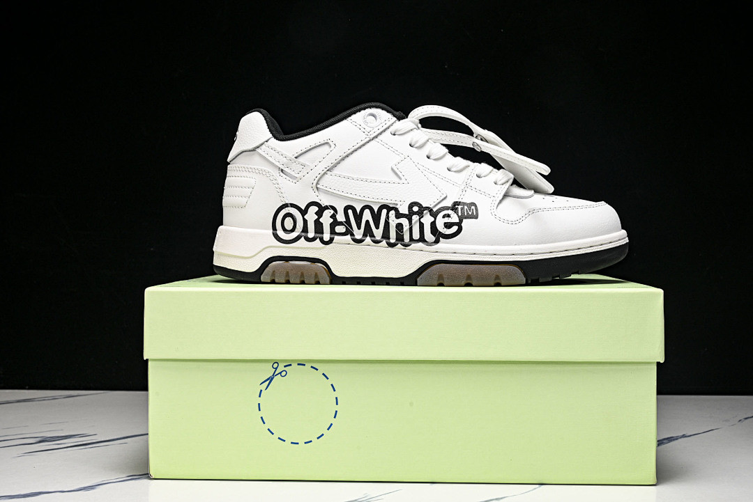 Off-White c/o Virgil Abloh