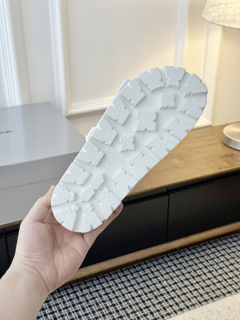 P*DA Slippers