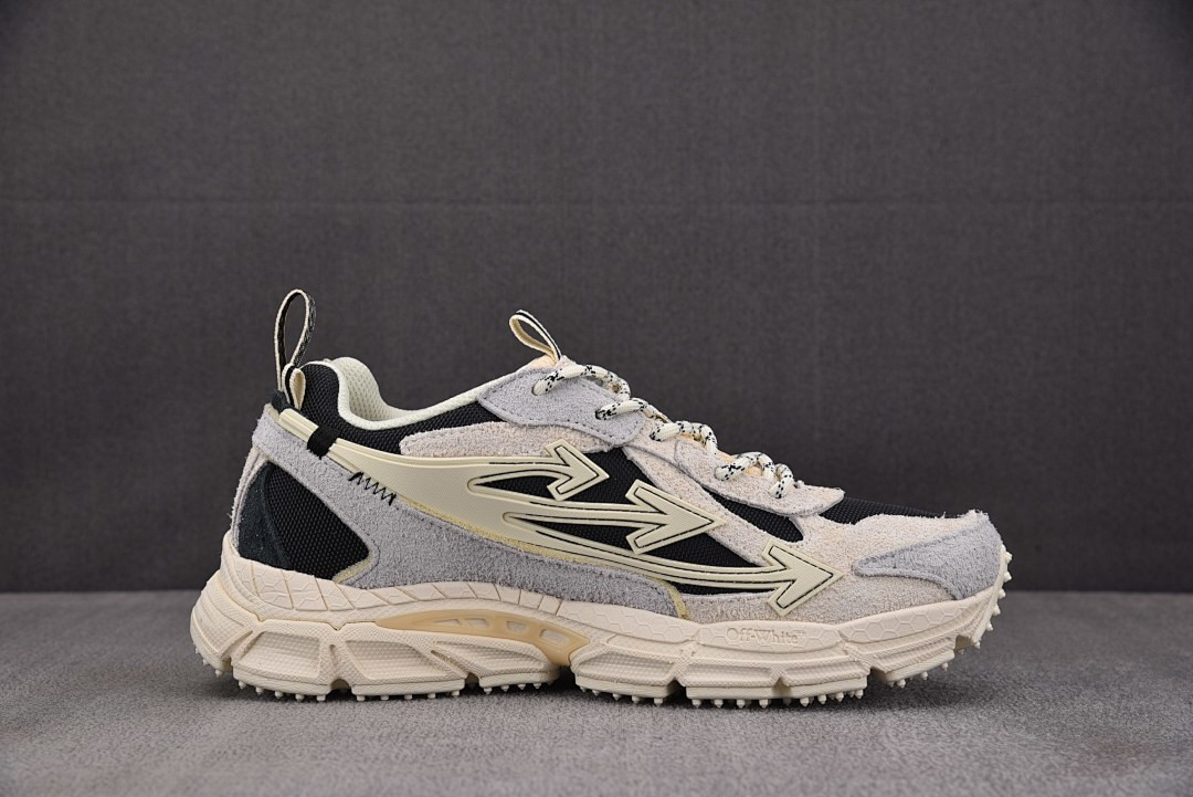 Off-White c/o Virgil Abloh