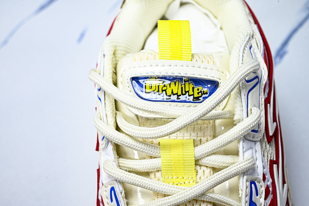 Off-White c/o Virgil Abloh