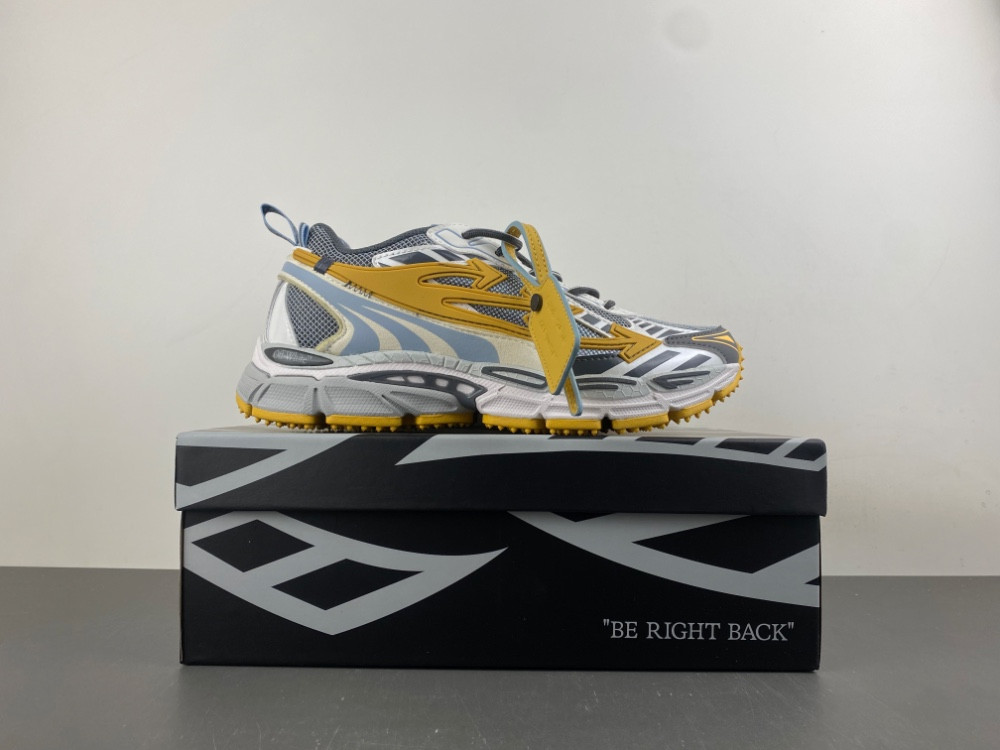 Off-White c/o Virgil Abloh