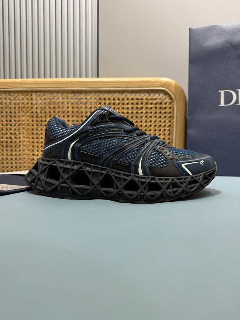 DR B35 NXXT sneaker