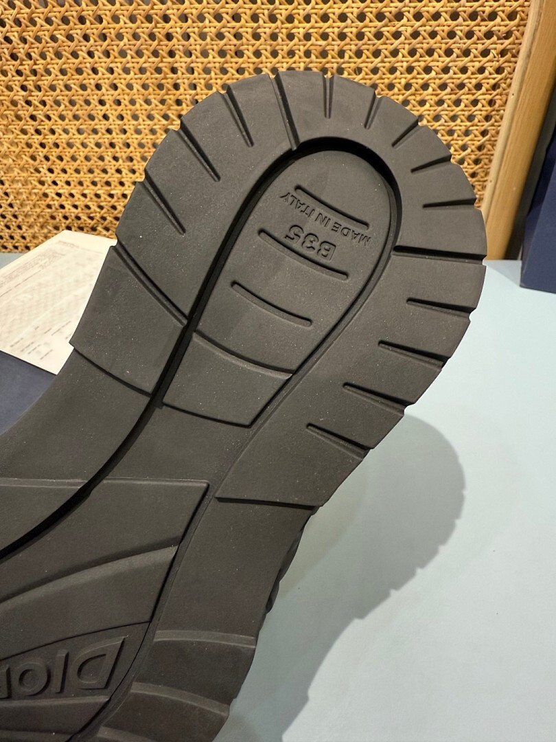 DR B35 NXXT sneaker