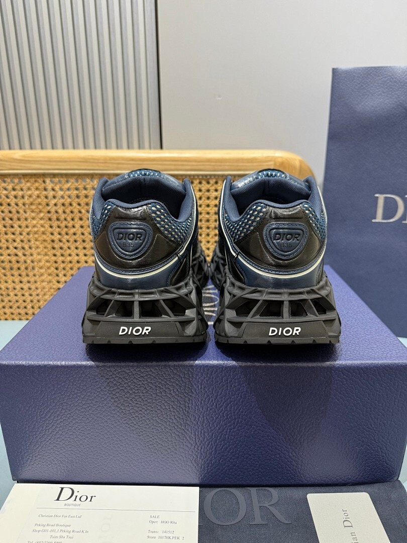 DR B35 NXXT sneaker