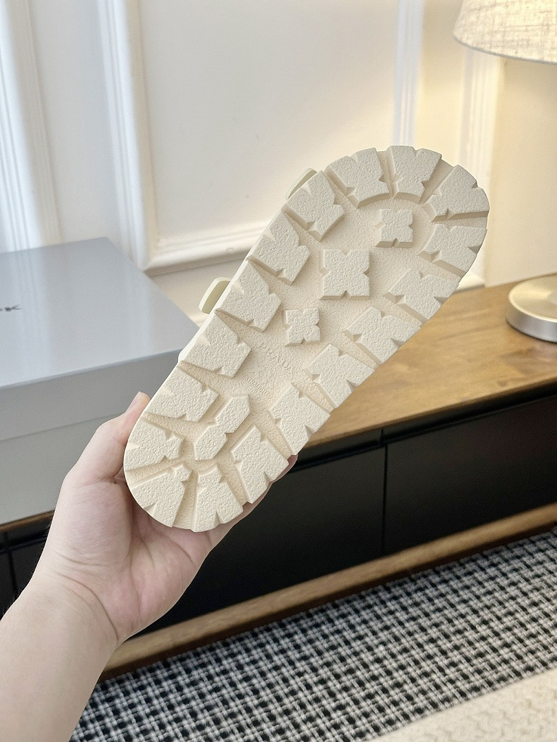 P*DA Slippers