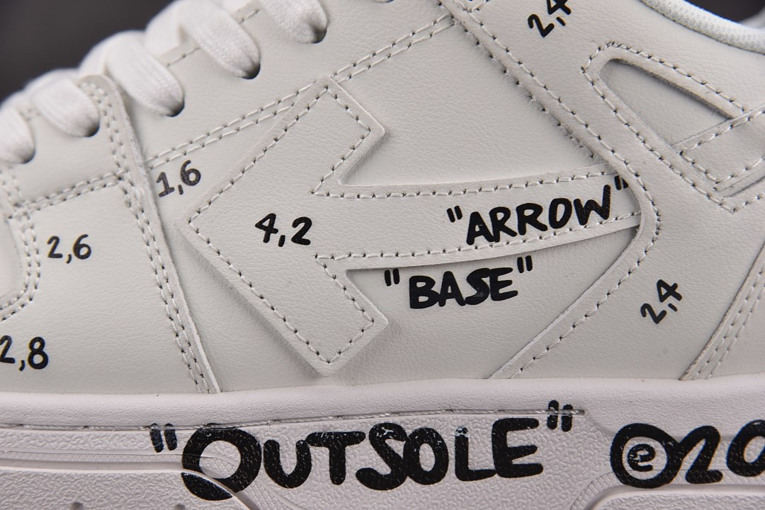 Off-White c/o Virgil Abloh