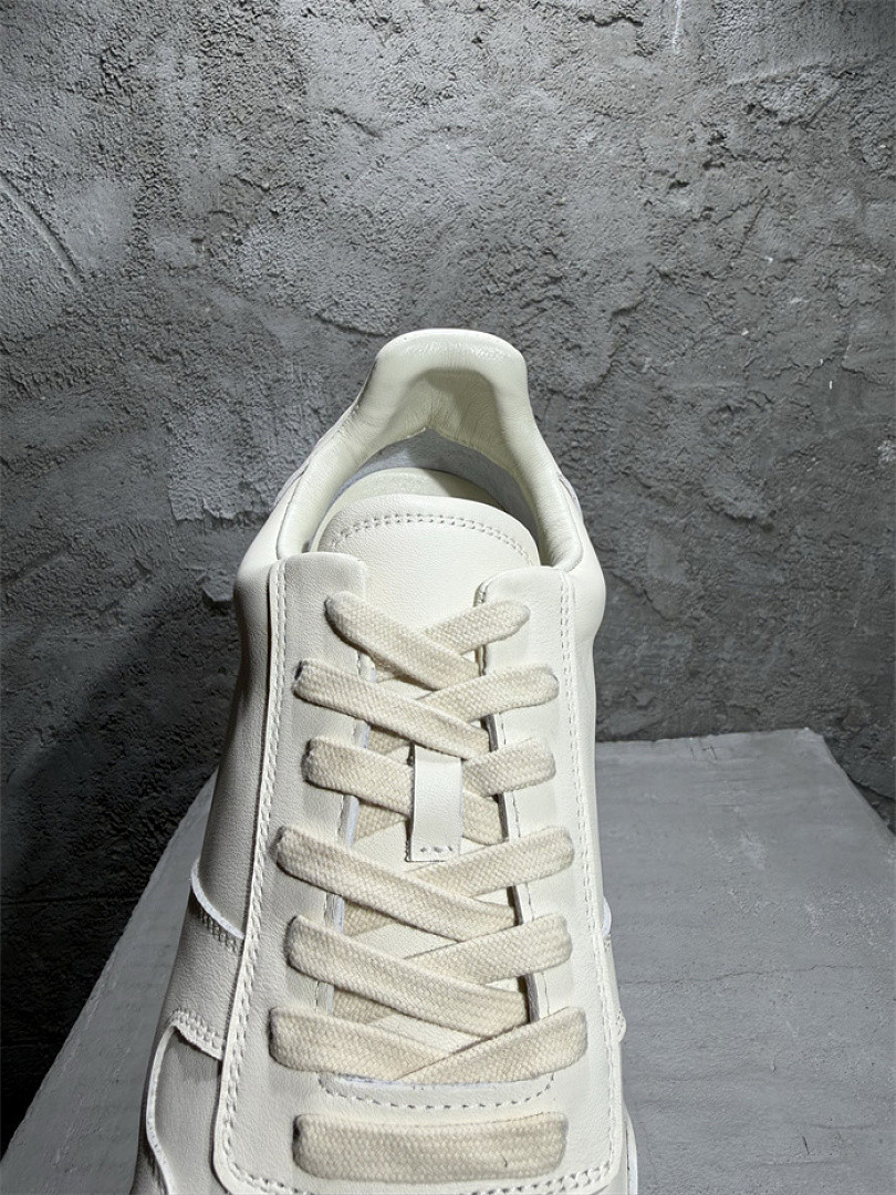 RICK 0WENS SNEAKERS