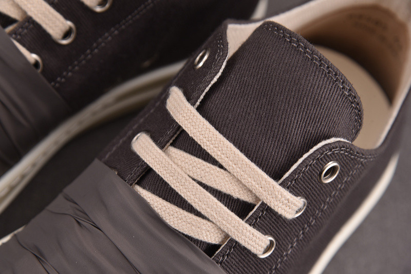 RICK 0WENS SNEAKERS