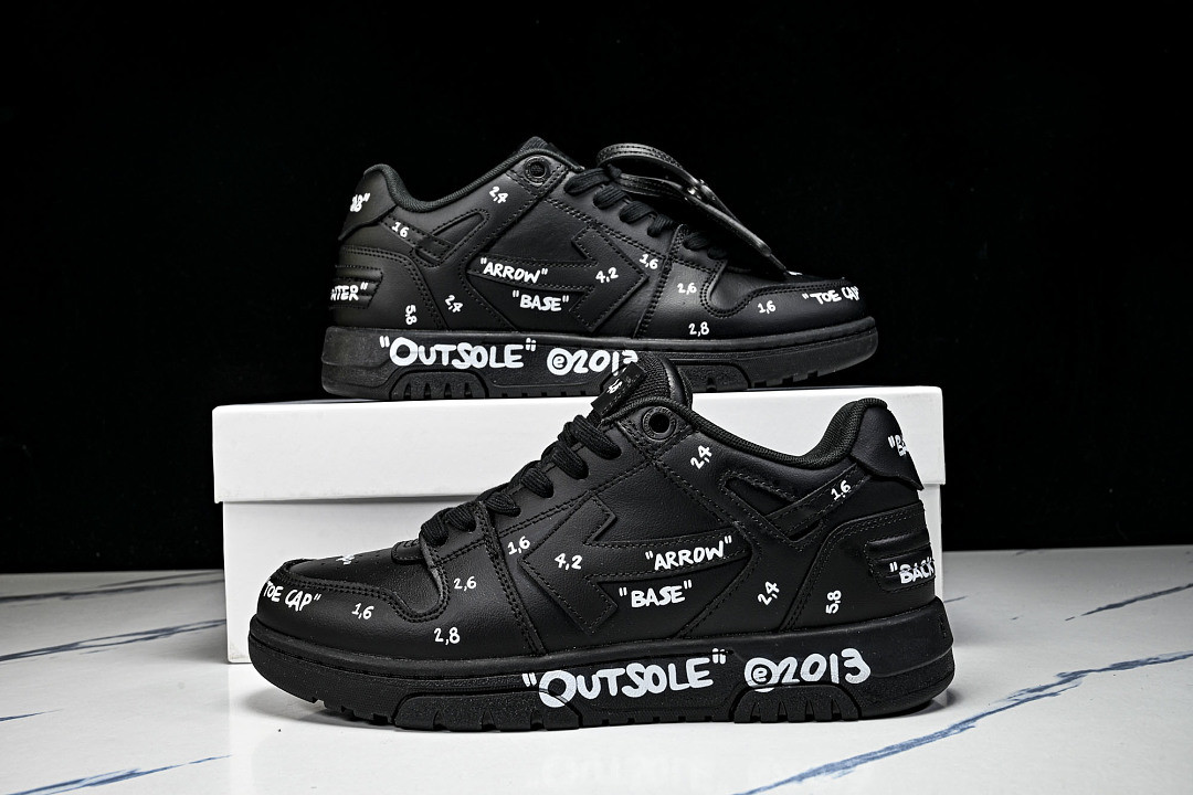 Off-White c/o Virgil Abloh